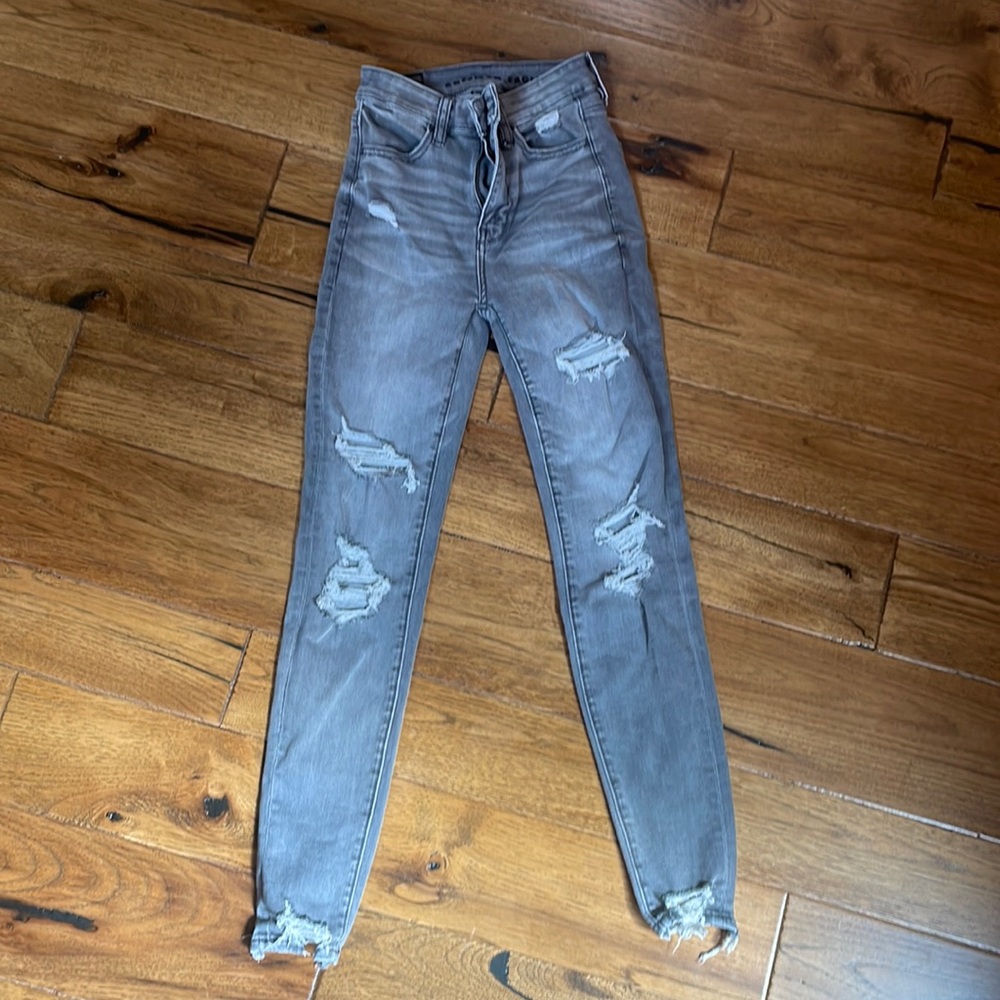 Washed grey distressed jeans